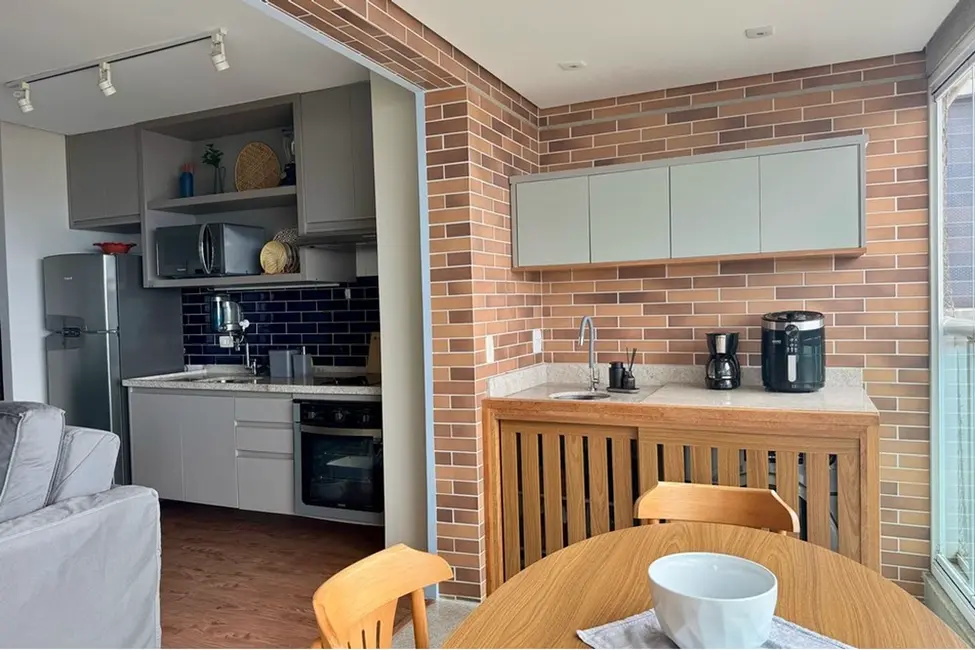 Foto 2 de Apartamento com 2 quartos à venda, 68m2 em Pompéia, Santos - SP