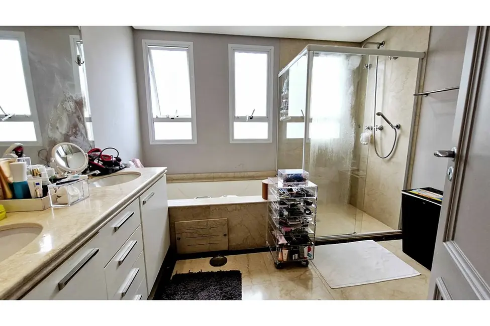 Apartamento com 4 quartos à venda, 250m2 em Campo Belo, São Paulo - SP - imagem 4 Foto 4 de Apartamento com 4 quartos à venda, 250m2 em Campo Belo, São Paulo - SP