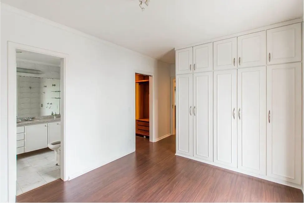 Apartamento com 3 quartos à venda, 186m2 em Campo Belo, São Paulo - SP - imagem 3 Foto 3 de Apartamento com 3 quartos à venda, 186m2 em Campo Belo, São Paulo - SP