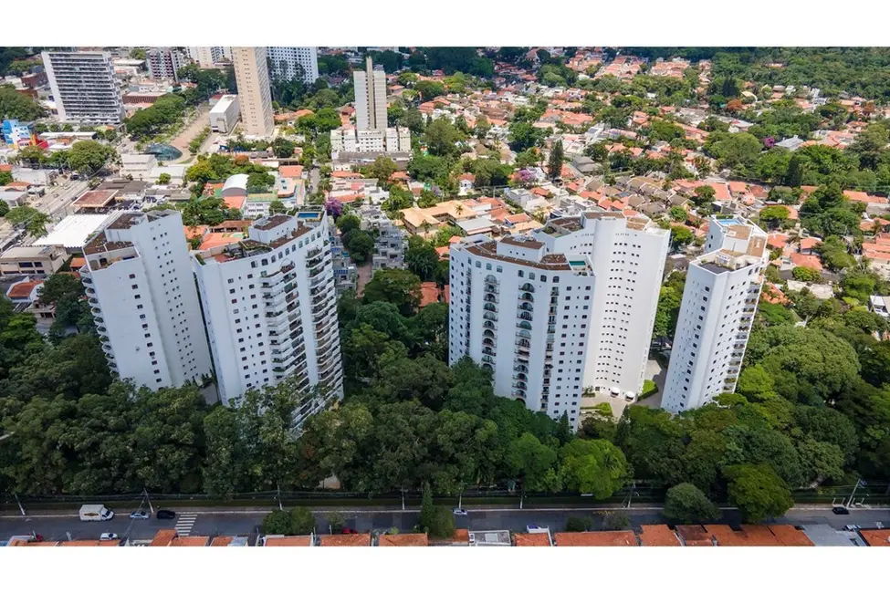 Apartamento com 4 quartos à venda, 240m2 em Santo Amaro, São Paulo - SP - imagem 8 Foto 8 de Apartamento com 4 quartos à venda, 240m2 em Santo Amaro, São Paulo - SP