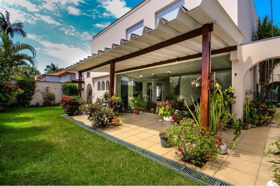 Casa com 4 quartos à venda, 329m2 em Alto de Pinheiros, São Paulo - SP - imagem 1 Foto 1 de Casa com 4 quartos à venda, 329m2 em Alto de Pinheiros, São Paulo - SP