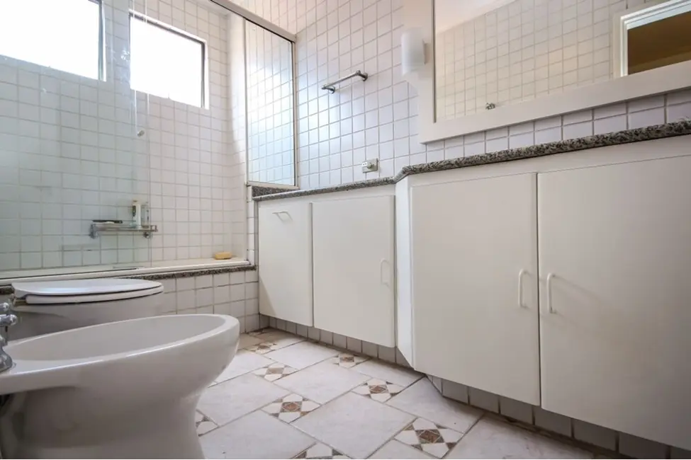 Casa com 4 quartos à venda, 329m2 em Alto de Pinheiros, São Paulo - SP - imagem 2 Foto 2 de Casa com 4 quartos à venda, 329m2 em Alto de Pinheiros, São Paulo - SP