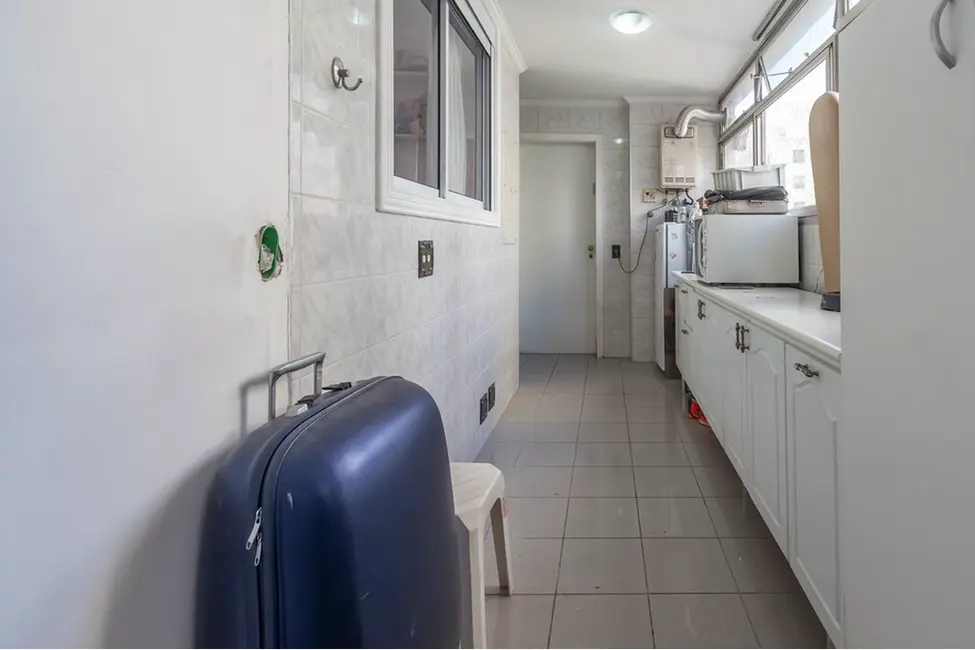 Apartamento com 5 quartos à venda, 233m2 em Santa Cecília, São Paulo - SP - imagem 9 Foto 9 de Apartamento com 5 quartos à venda, 233m2 em Santa Cecília, São Paulo - SP