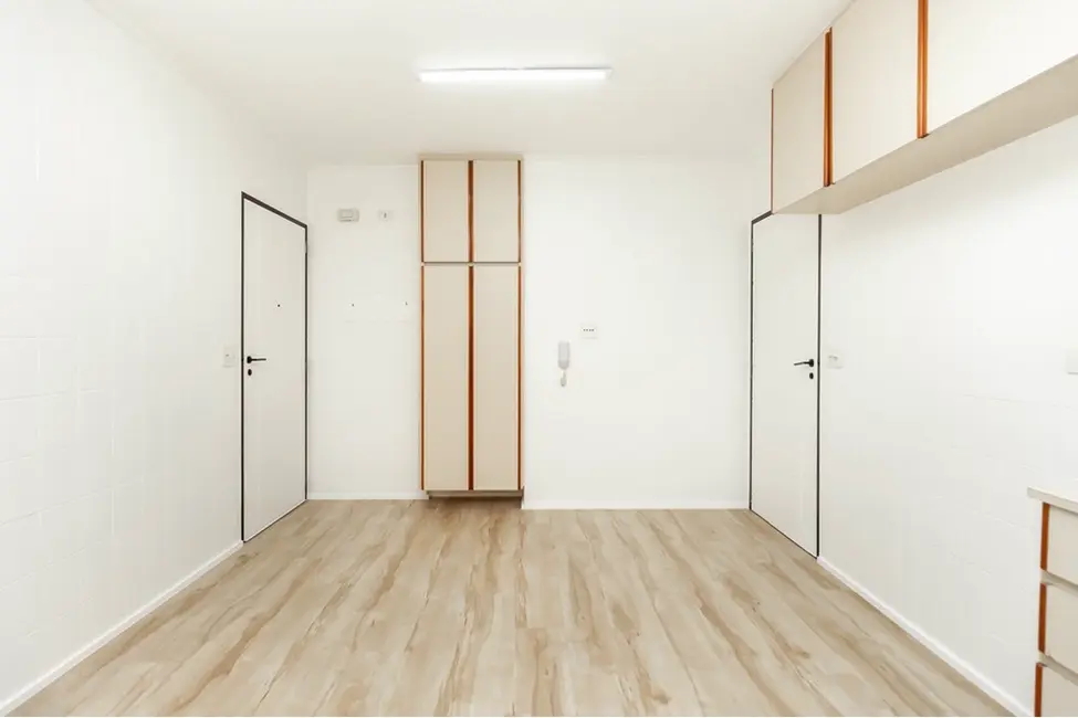 Apartamento com 3 quartos à venda, 101m2 em Moema, São Paulo - SP - imagem 5 Foto 5 de Apartamento com 3 quartos à venda, 101m2 em Moema, São Paulo - SP