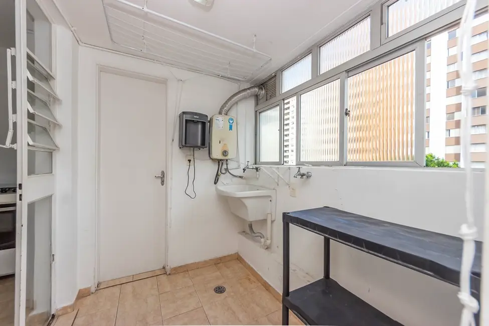 Foto 5 de Apartamento com 2 quartos à venda, 84m2 em Moema, São Paulo - SP