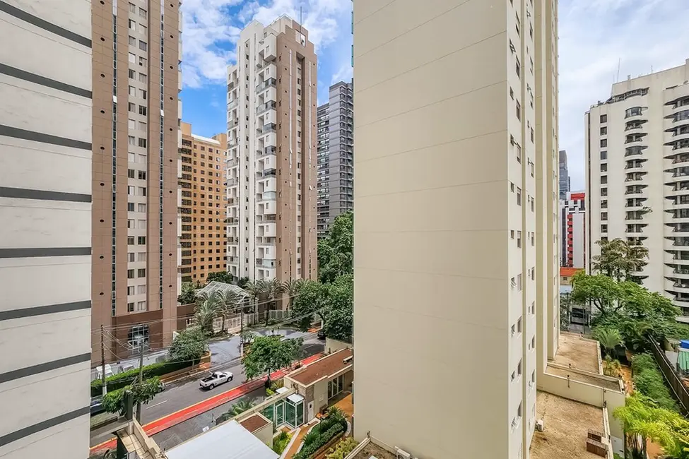 Foto 2 de Apartamento com 3 quartos à venda, 95m2 em Moema, São Paulo - SP