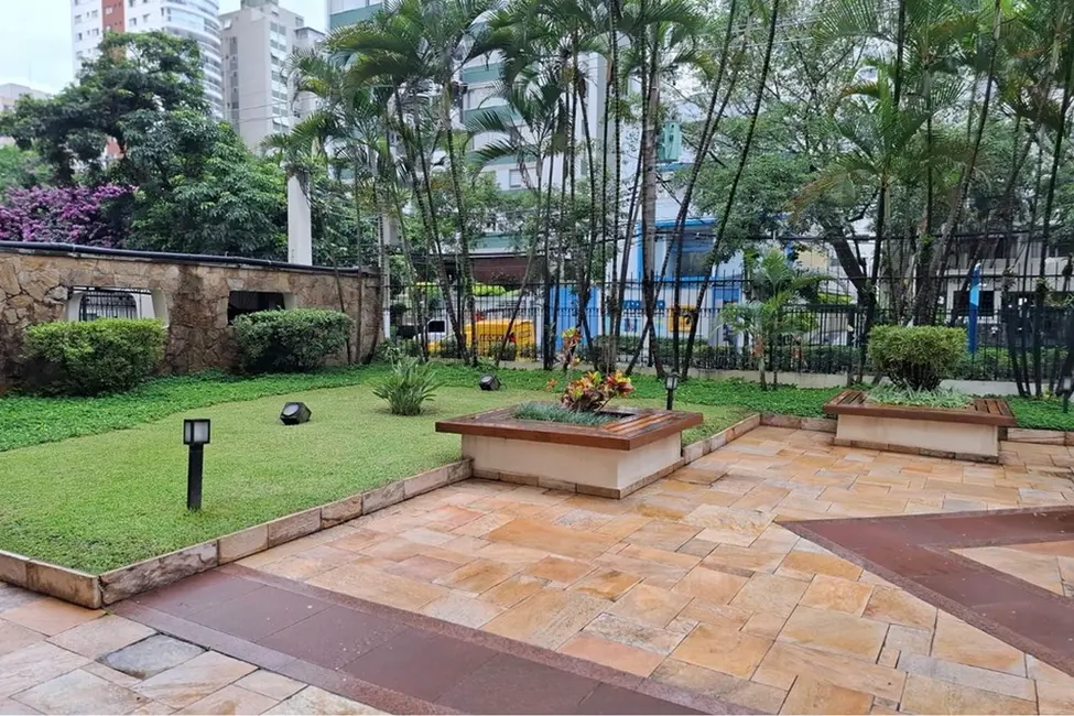 Foto 3 de Apartamento com 3 quartos à venda, 100m2 em Moema, São Paulo - SP