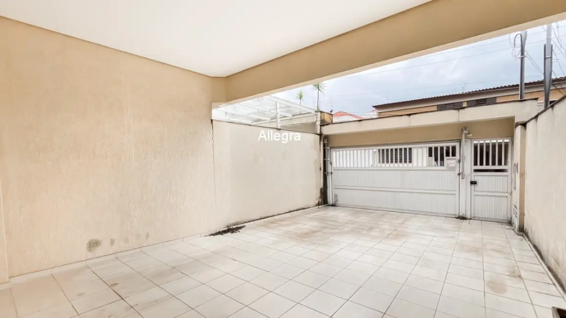 Foto 2 de Casa com 4 quartos à venda, 230m2 em Vila Gumercindo, São Paulo - SP