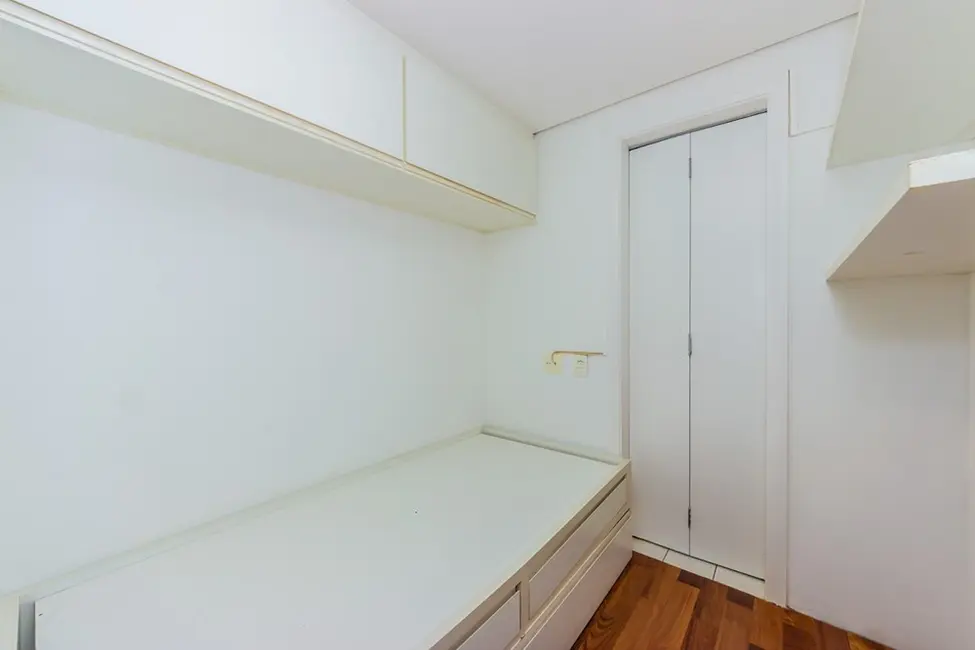 Foto 9 de Apartamento com 3 quartos à venda, 198m2 em Moema, São Paulo - SP