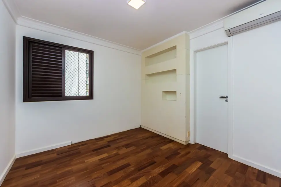 Foto 3 de Apartamento com 3 quartos à venda, 198m2 em Moema, São Paulo - SP