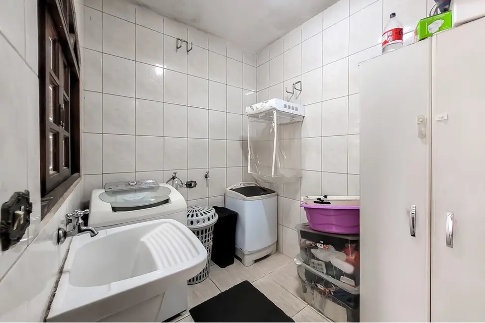 Casa com 3 quartos à venda, 173m2 em Jardim das Maravilhas, Santo Andre - SP - imagem 3 Foto 3 de Casa com 3 quartos à venda, 173m2 em Jardim das Maravilhas, Santo Andre - SP