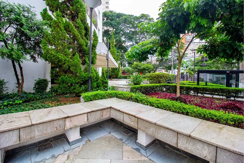 Foto 4 de Apartamento com 3 quartos à venda, 87m2 em Moema, São Paulo - SP