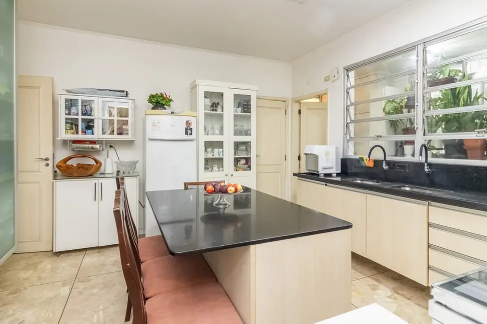 Foto 6 de Apartamento com 3 quartos à venda, 180m2 em Itaim Bibi, São Paulo - SP