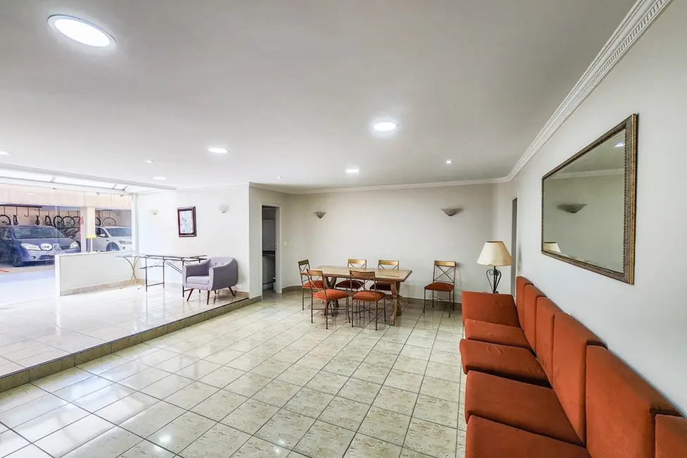 Foto 4 de Apartamento com 2 quartos à venda, 75m2 em Moema, São Paulo - SP