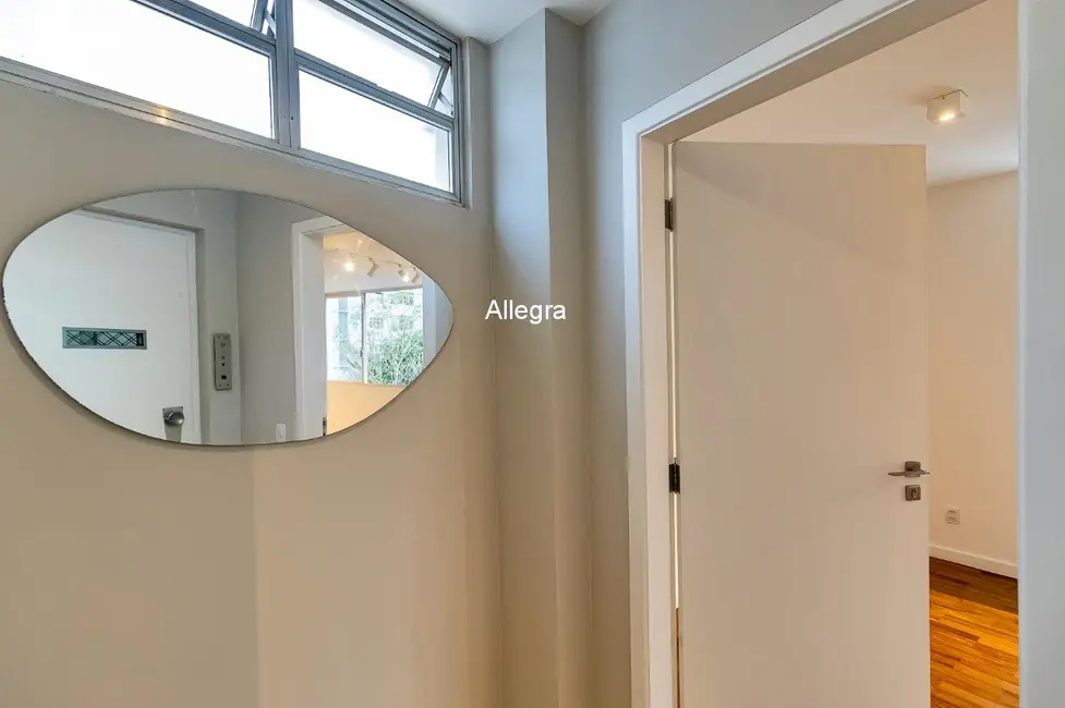 Apartamento com 3 quartos para alugar, 130m2 em Higienópolis, São Paulo - SP - imagem 2 Foto 2 de Apartamento com 3 quartos para alugar, 130m2 em Higienópolis, São Paulo - SP