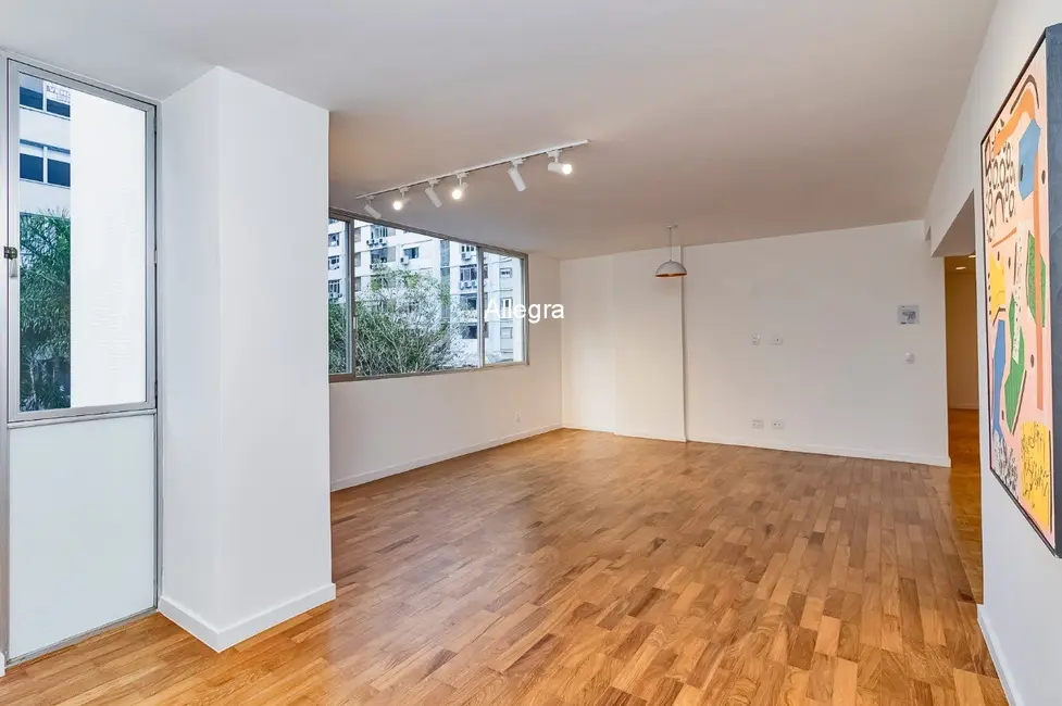 Apartamento com 3 quartos para alugar, 130m2 em Higienópolis, São Paulo - SP - imagem 5 Foto 5 de Apartamento com 3 quartos para alugar, 130m2 em Higienópolis, São Paulo - SP