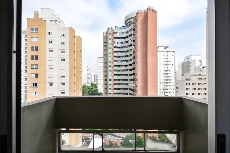 Apartamento com 3 quartos à venda, 97m2 em Moema, São Paulo - SP - imagem 3 Foto 3 de Apartamento com 3 quartos à venda, 97m2 em Moema, São Paulo - SP