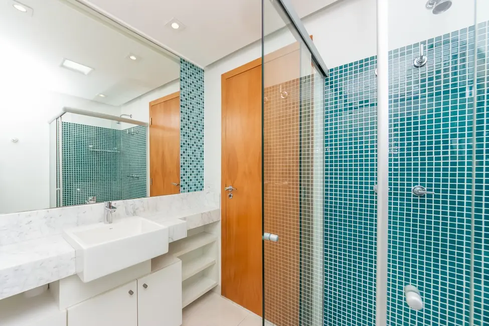 Apartamento com 4 quartos à venda, 220m2 em Moema, São Paulo - SP - imagem 5 Foto 5 de Apartamento com 4 quartos à venda, 220m2 em Moema, São Paulo - SP