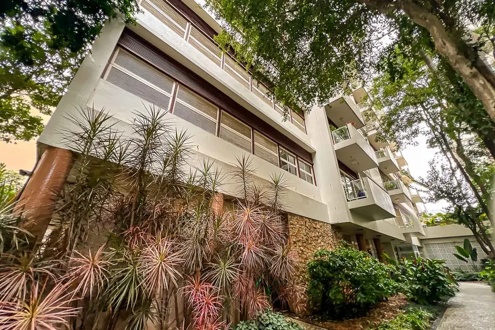Apartamento com 3 quartos à venda, 132m2 em Pinheiros, São Paulo - SP - imagem 3 Foto 3 de Apartamento com 3 quartos à venda, 132m2 em Pinheiros, São Paulo - SP