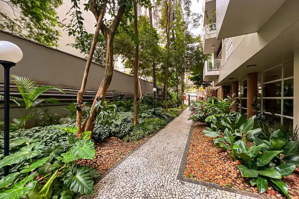 Apartamento com 3 quartos à venda, 132m2 em Pinheiros, São Paulo - SP - imagem 4 Foto 4 de Apartamento com 3 quartos à venda, 132m2 em Pinheiros, São Paulo - SP