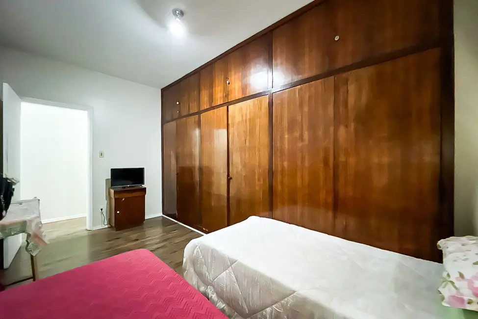 Apartamento com 3 quartos à venda, 132m2 em Pinheiros, São Paulo - SP - imagem 9 Foto 9 de Apartamento com 3 quartos à venda, 132m2 em Pinheiros, São Paulo - SP