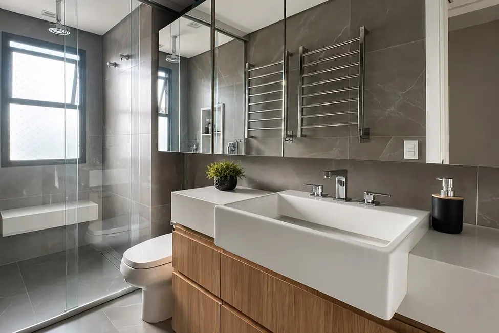 Apartamento com 3 quartos à venda, 143m2 em Moema, São Paulo - SP - imagem 4 Foto 4 de Apartamento com 3 quartos à venda, 143m2 em Moema, São Paulo - SP
