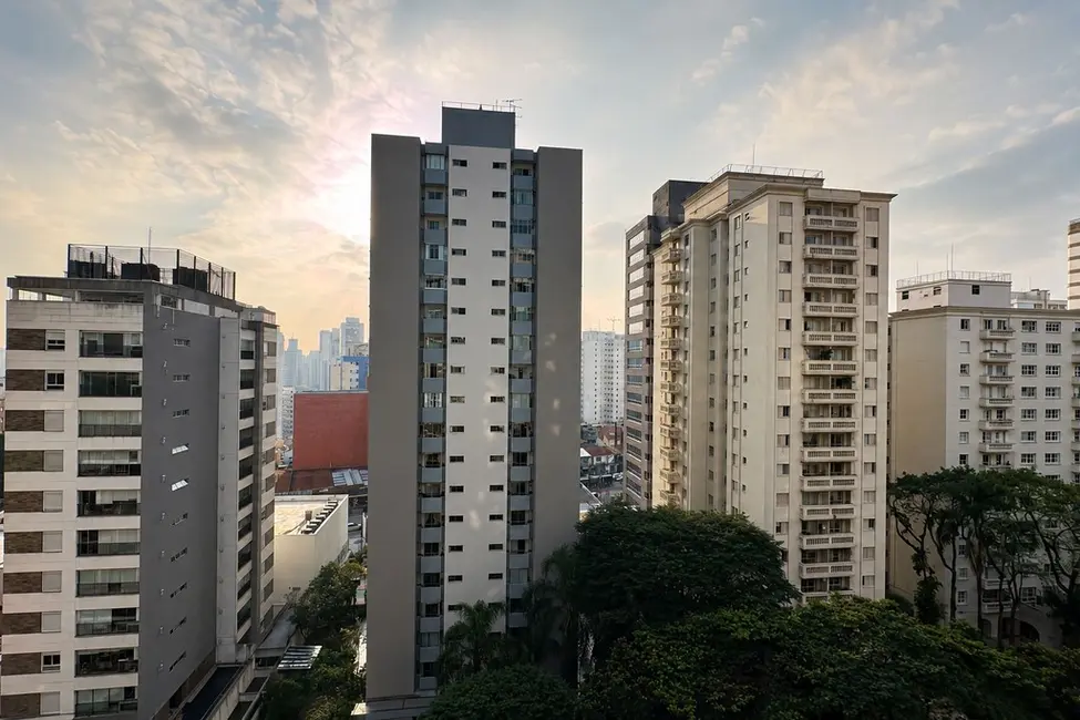 Apartamento com 3 quartos à venda, 143m2 em Moema, São Paulo - SP - imagem 2 Foto 2 de Apartamento com 3 quartos à venda, 143m2 em Moema, São Paulo - SP