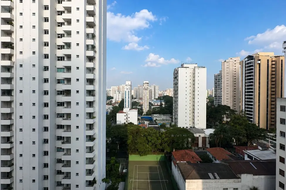 Apartamento com 3 quartos à venda, 143m2 em Moema, São Paulo - SP - imagem 3 Foto 3 de Apartamento com 3 quartos à venda, 143m2 em Moema, São Paulo - SP