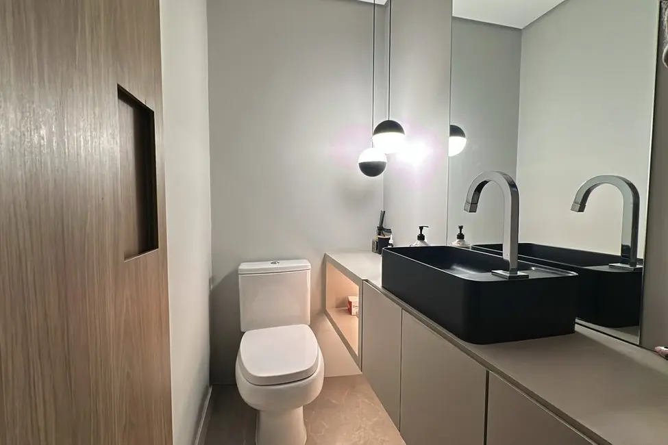 Apartamento com 3 quartos à venda, 143m2 em Moema, São Paulo - SP - imagem 6 Foto 6 de Apartamento com 3 quartos à venda, 143m2 em Moema, São Paulo - SP