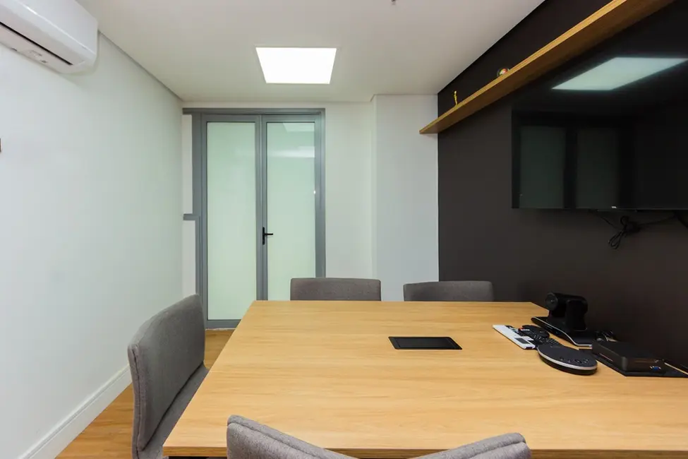 Sala Comercial à venda, 80m2 em Santo Amaro, São Paulo - SP - imagem 4 Foto 4 de Sala Comercial à venda, 80m2 em Santo Amaro, São Paulo - SP