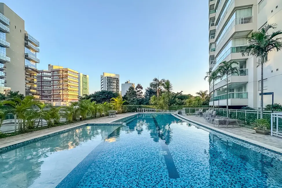 Foto 6 de Apartamento com 3 quartos à venda, 198m2 em Pinheiros, São Paulo - SP