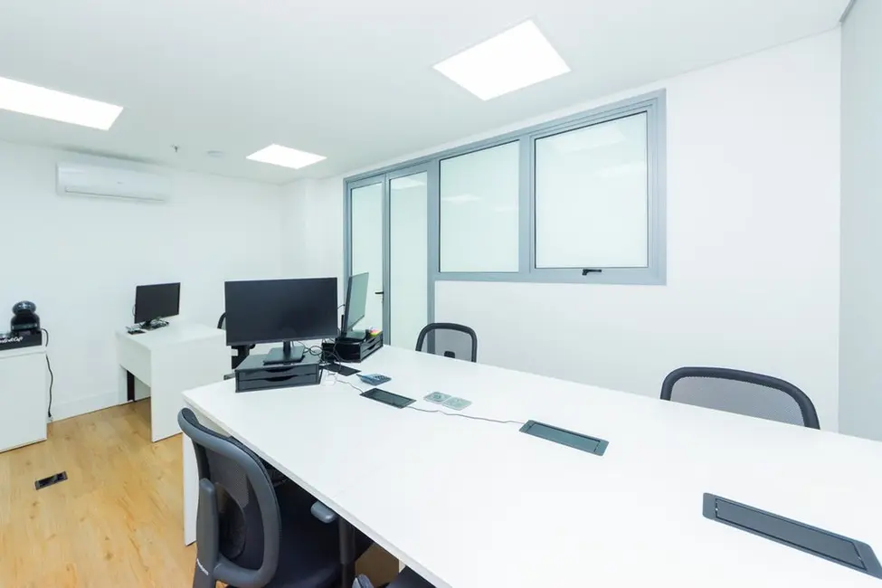 Sala Comercial à venda, 80m2 em Santo Amaro, São Paulo - SP - imagem 3 Foto 3 de Sala Comercial à venda, 80m2 em Santo Amaro, São Paulo - SP