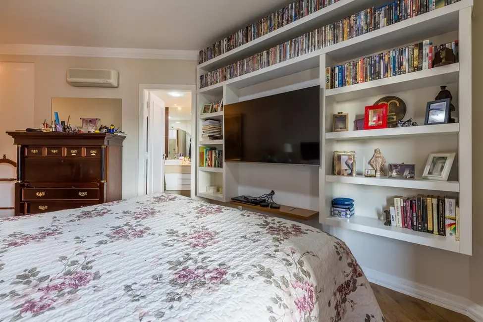 Foto 4 de Apartamento com 3 quartos à venda, 246m2 em Perdizes, São Paulo - SP