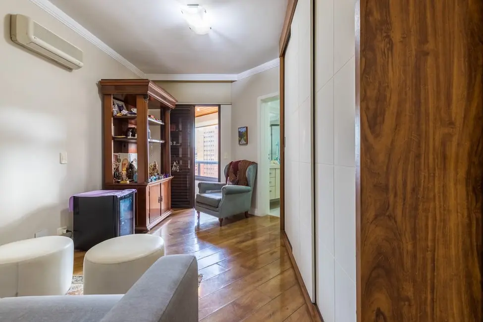 Foto 8 de Apartamento com 3 quartos à venda, 246m2 em Perdizes, São Paulo - SP