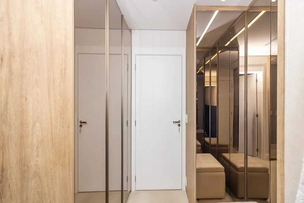 Apartamento com 4 quartos à venda, 213m2 em Santo Amaro, São Paulo - SP - imagem 9 Foto 9 de Apartamento com 4 quartos à venda, 213m2 em Santo Amaro, São Paulo - SP