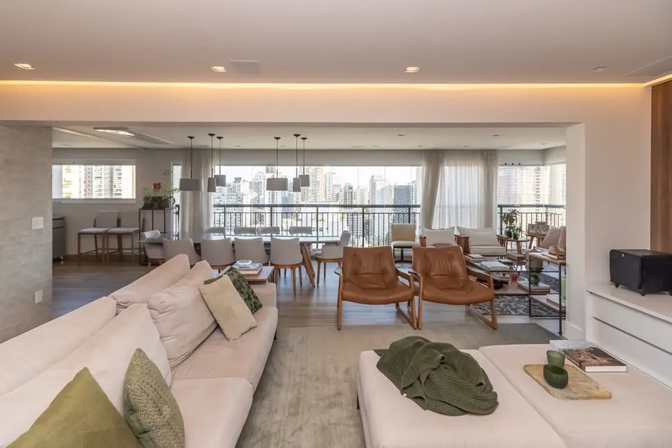 Apartamento com 4 quartos à venda, 213m2 em Santo Amaro, São Paulo - SP - imagem 1 Foto 1 de Apartamento com 4 quartos à venda, 213m2 em Santo Amaro, São Paulo - SP