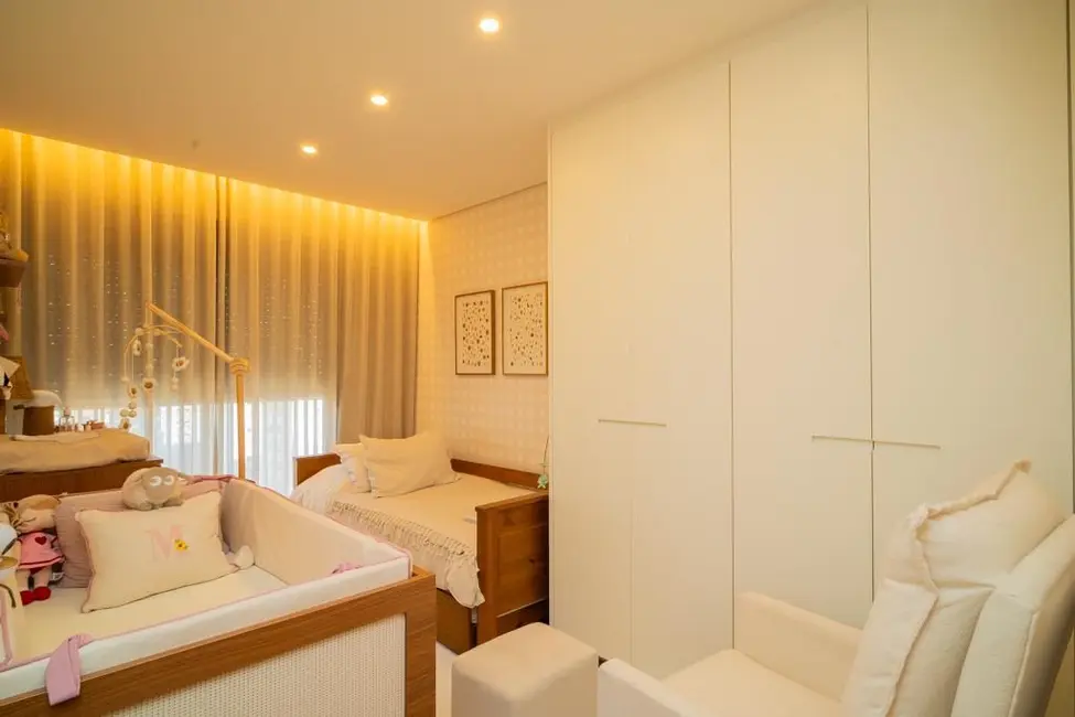 Foto 4 de Apartamento com 2 quartos à venda, 178m2 em Moema, São Paulo - SP