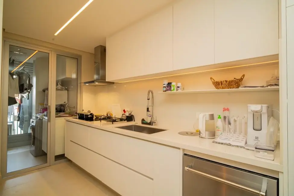 Foto 9 de Apartamento com 2 quartos à venda, 178m2 em Moema, São Paulo - SP