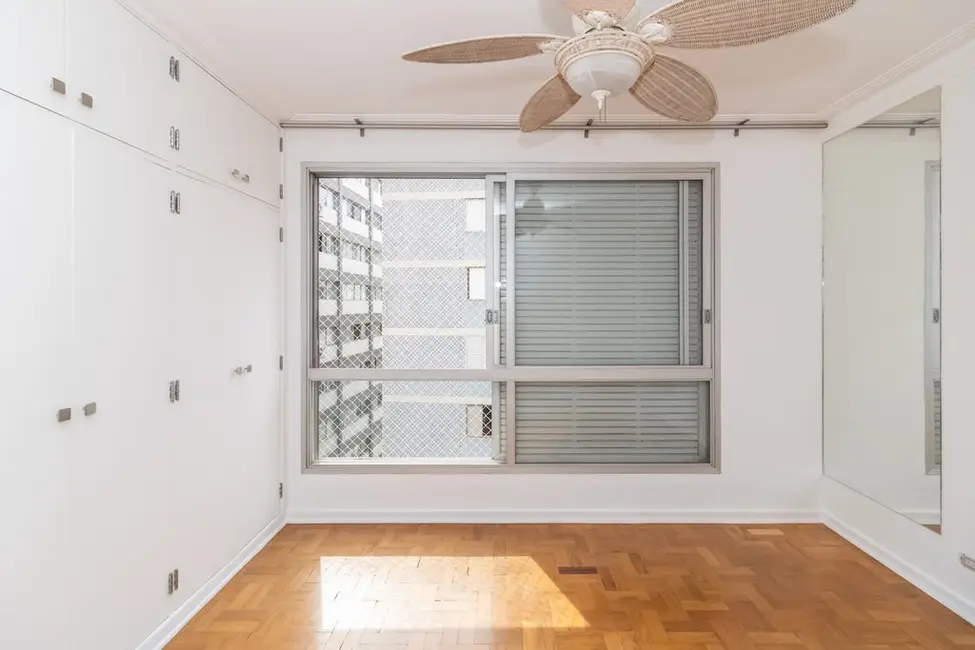Foto 4 de Apartamento com 3 quartos à venda, 168m2 em Itaim Bibi, São Paulo - SP