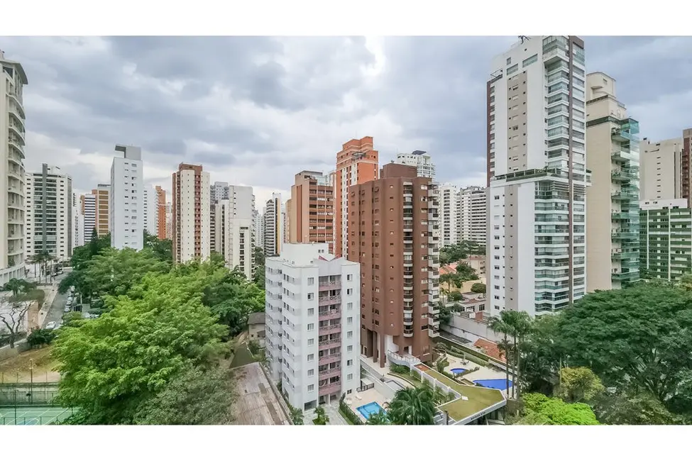 Foto 3 de Apartamento com 2 quartos à venda, 79m2 em Moema, São Paulo - SP