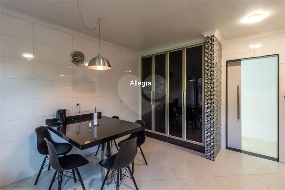 Casa com 3 quartos à venda, 280m2 em Jardim da Saúde, São Paulo - SP - imagem 8 Foto 8 de Casa com 3 quartos à venda, 280m2 em Jardim da Saúde, São Paulo - SP