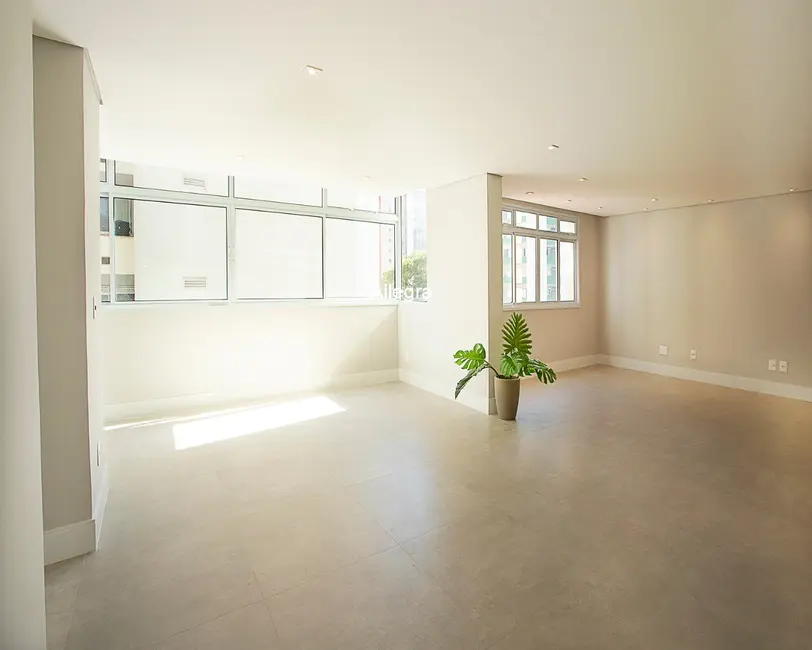 Apartamento com 3 quartos à venda, 181m2 em Jardim Paulista, São Paulo - SP - imagem 5 Foto 5 de Apartamento com 3 quartos à venda, 181m2 em Jardim Paulista, São Paulo - SP