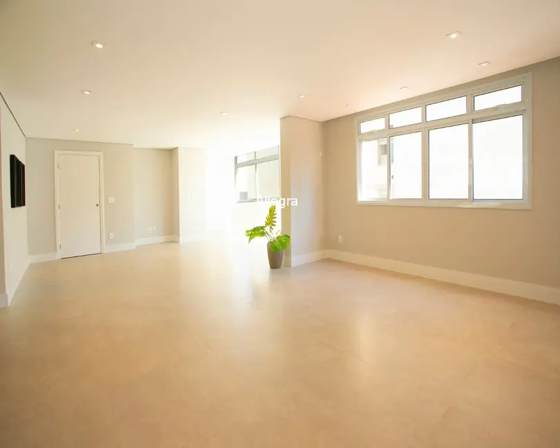 Apartamento com 3 quartos à venda, 181m2 em Jardim Paulista, São Paulo - SP - imagem 2 Foto 2 de Apartamento com 3 quartos à venda, 181m2 em Jardim Paulista, São Paulo - SP