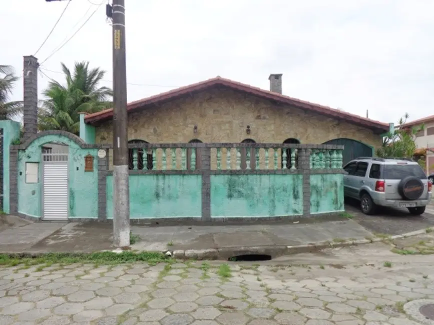 Foto 1 de Casa com 3 quartos à venda, 283m2 em Peruibe - SP