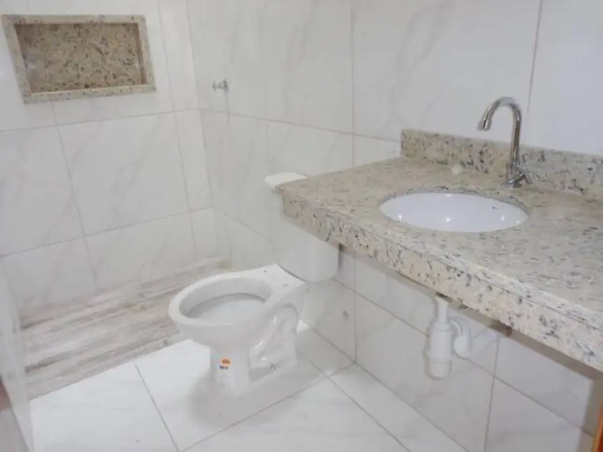 Foto 7 de Casa com 2 quartos à venda, 130m2 em Peruibe - SP