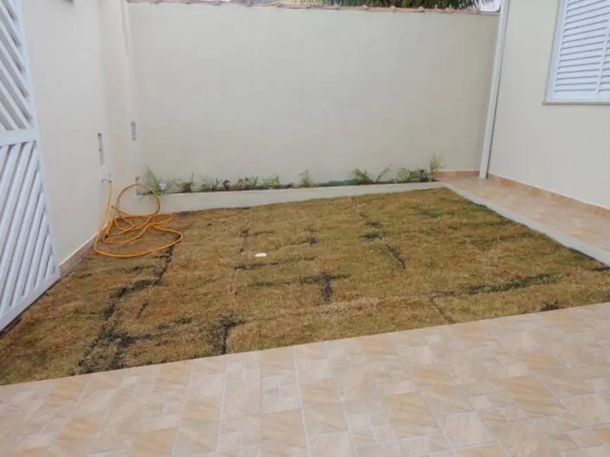 Foto 2 de Casa com 2 quartos à venda, 130m2 em Peruibe - SP