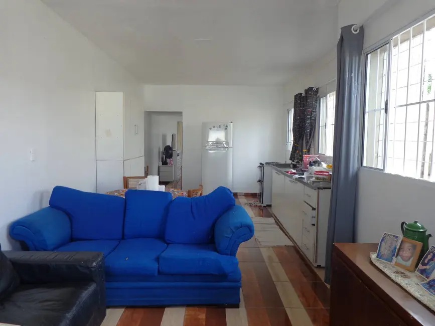 Casa com 2 quartos à venda em Peruibe - SP - imagem 4 Foto 4 de Casa com 2 quartos à venda em Peruibe - SP