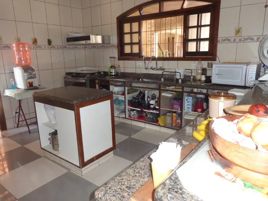 Foto 2 de Casa com 5 quartos à venda, 360m2 em Peruibe - SP