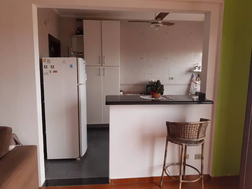 Foto 2 de Apartamento com 2 quartos à venda em Peruibe - SP