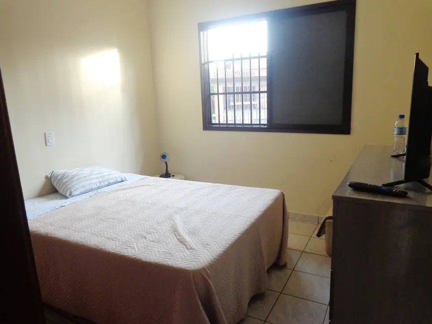 Casa com 4 quartos à venda, 250m2 em Peruibe - SP - imagem 9 Foto 9 de Casa com 4 quartos à venda, 250m2 em Peruibe - SP